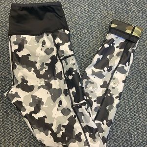 CVG reversible camo full length